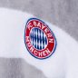 Preview: Logo auf dem Bademantel Kids grau7weiß 26068 FC Bayern München