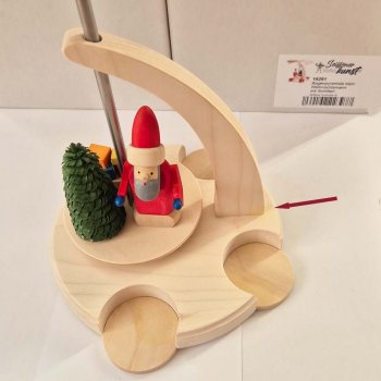 Preview: Bogenpyramide klein Weihnachtsmann mit Schlitten 18 cm B-Ware 16251 Seiffener Volkskunst eG