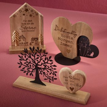 Preview: Deko Haus mit Tannenbaum Holz + Metall Werbefoto 544827 formano