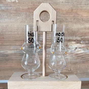 Preview: Holzsockel mit 2 Sexy-Stamperl Frau 50 99300 DIOGENES